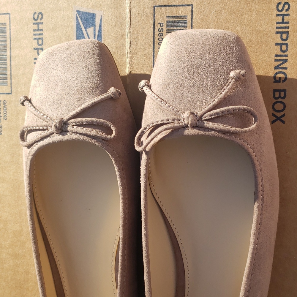 Liz Claiborne 8M Ballet Flats Tan Suede Square Toe Flushing Slip On Memory Foam - Picture 11 of 11
